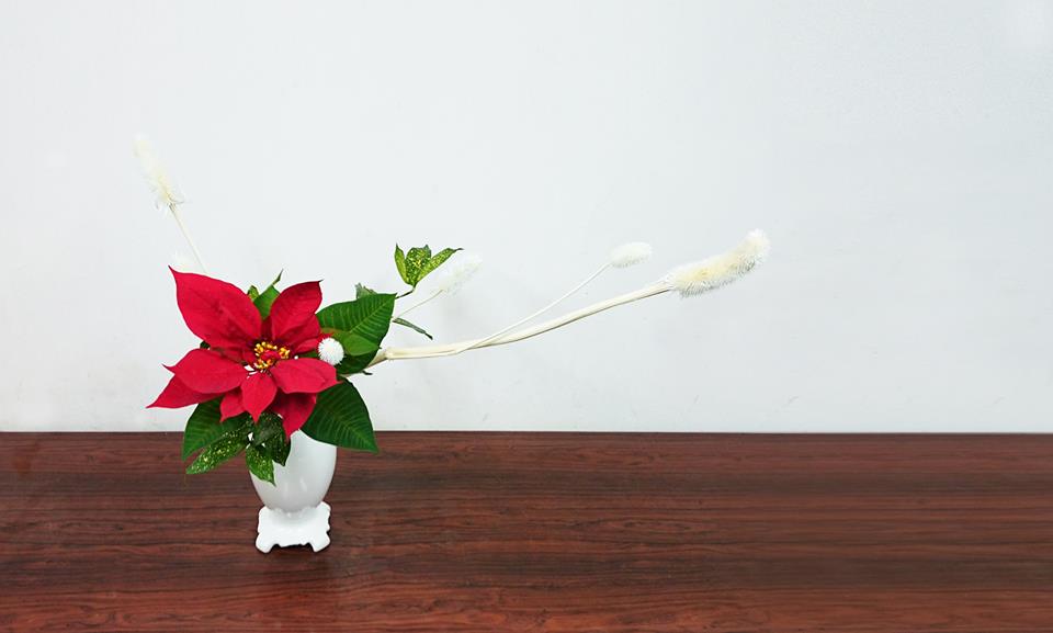 終了 花狂い 熊野寿哉の生け花ワークショップ クリスマスの花を 和 に生ける Bukatsudo